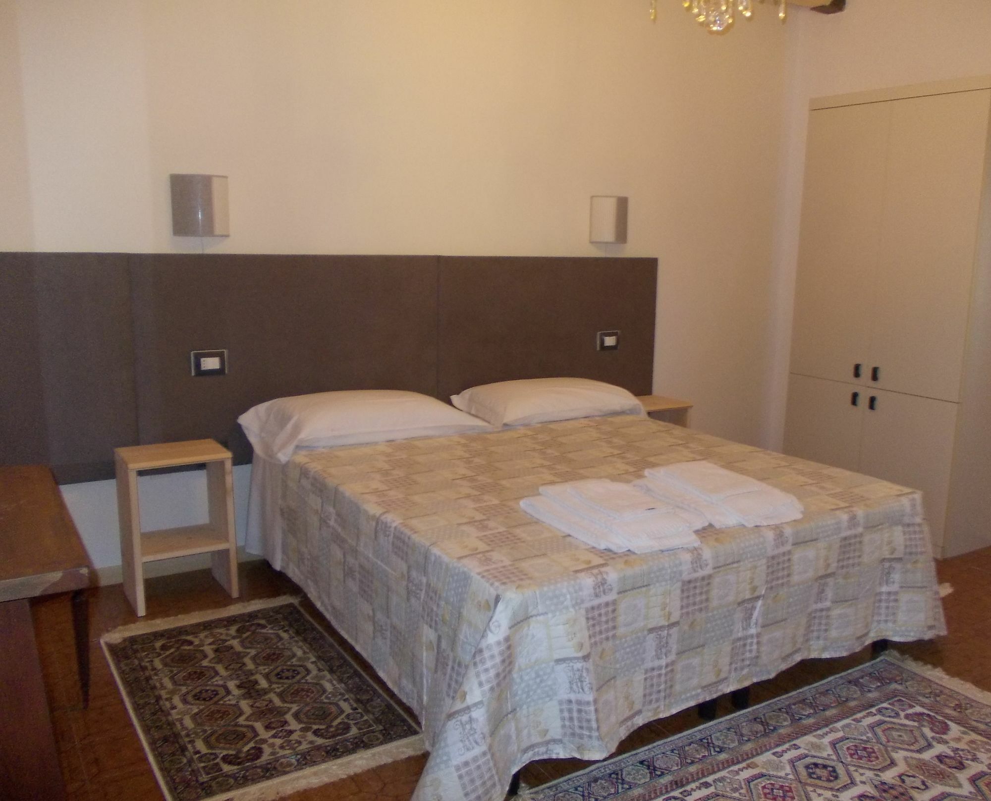 Romagnoli 36 Hotel Верона Екстериор снимка