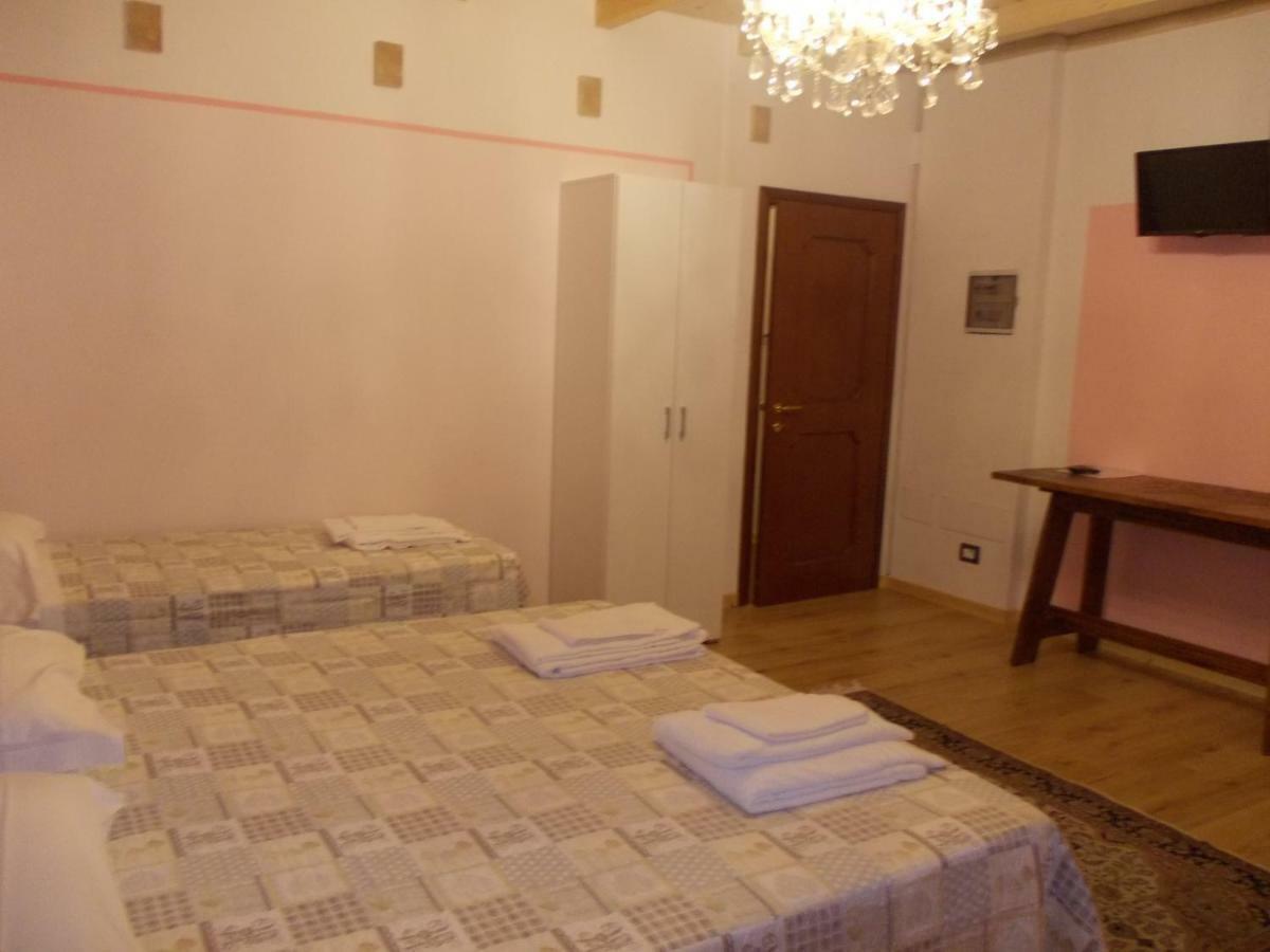 Romagnoli 36 Hotel Верона Екстериор снимка