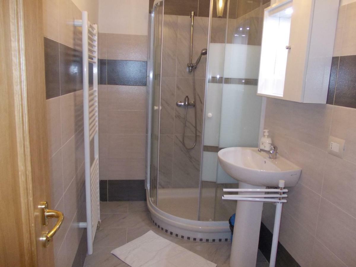 Romagnoli 36 Hotel Верона Екстериор снимка
