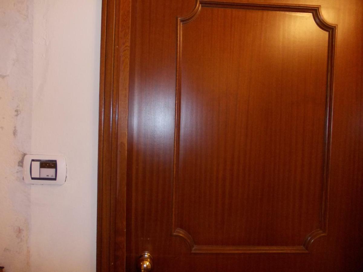 Romagnoli 36 Hotel Верона Екстериор снимка